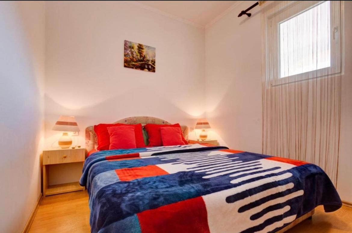 Lazarus Bigova Apartments Tivat Dış mekan fotoğraf