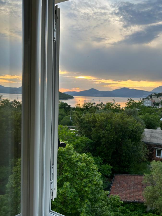 Lazarus Bigova Apartments Tivat Dış mekan fotoğraf